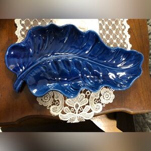 Mid Century Lane & Co of California Ceramic Blu Leaf Shape Ash Tray